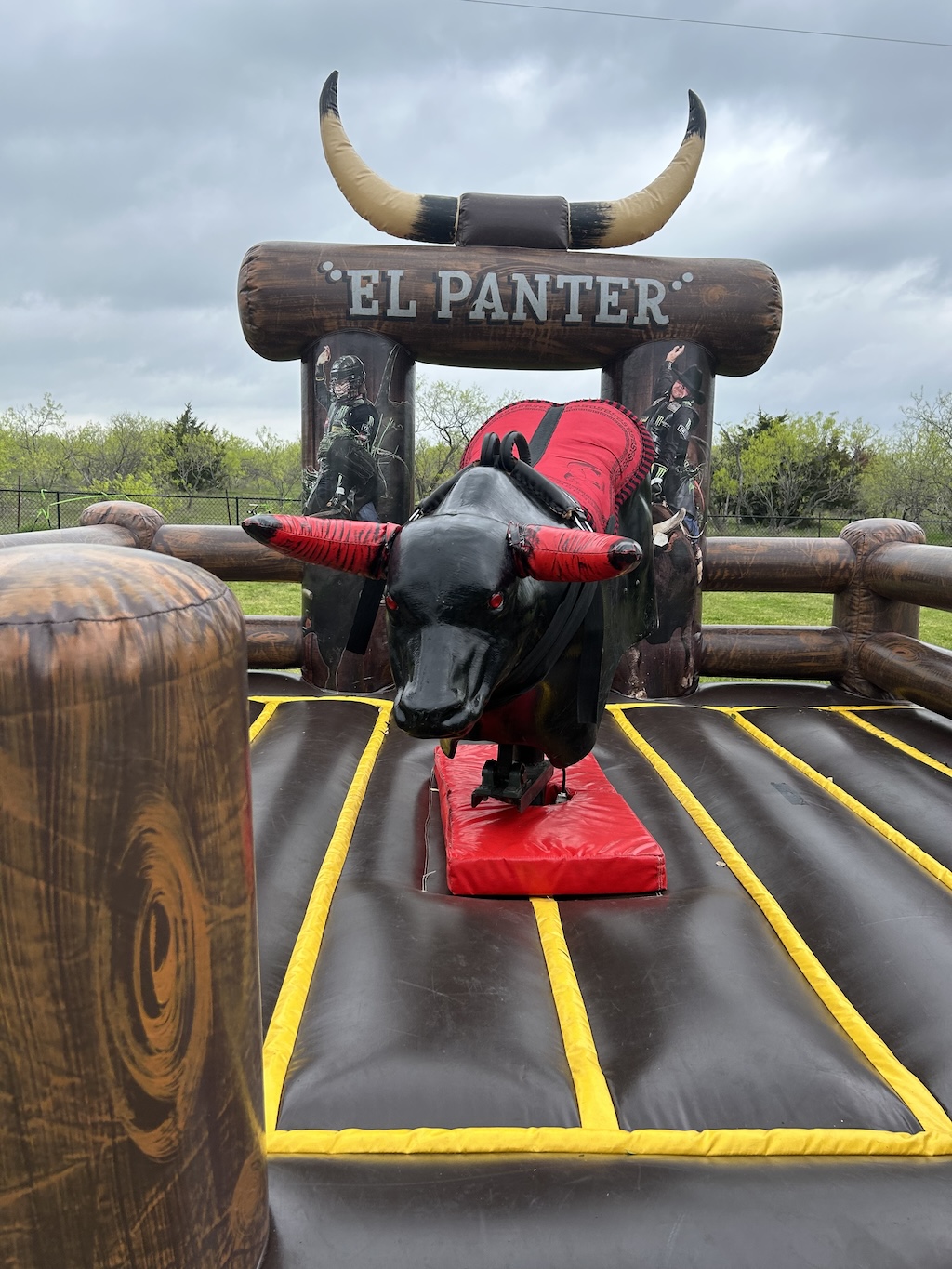 El Panter — close-up